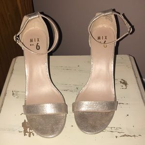 Size 10 beautiful heel